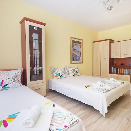 Амбър Апартамент И Стая За Гости Sozopol Exterior photo