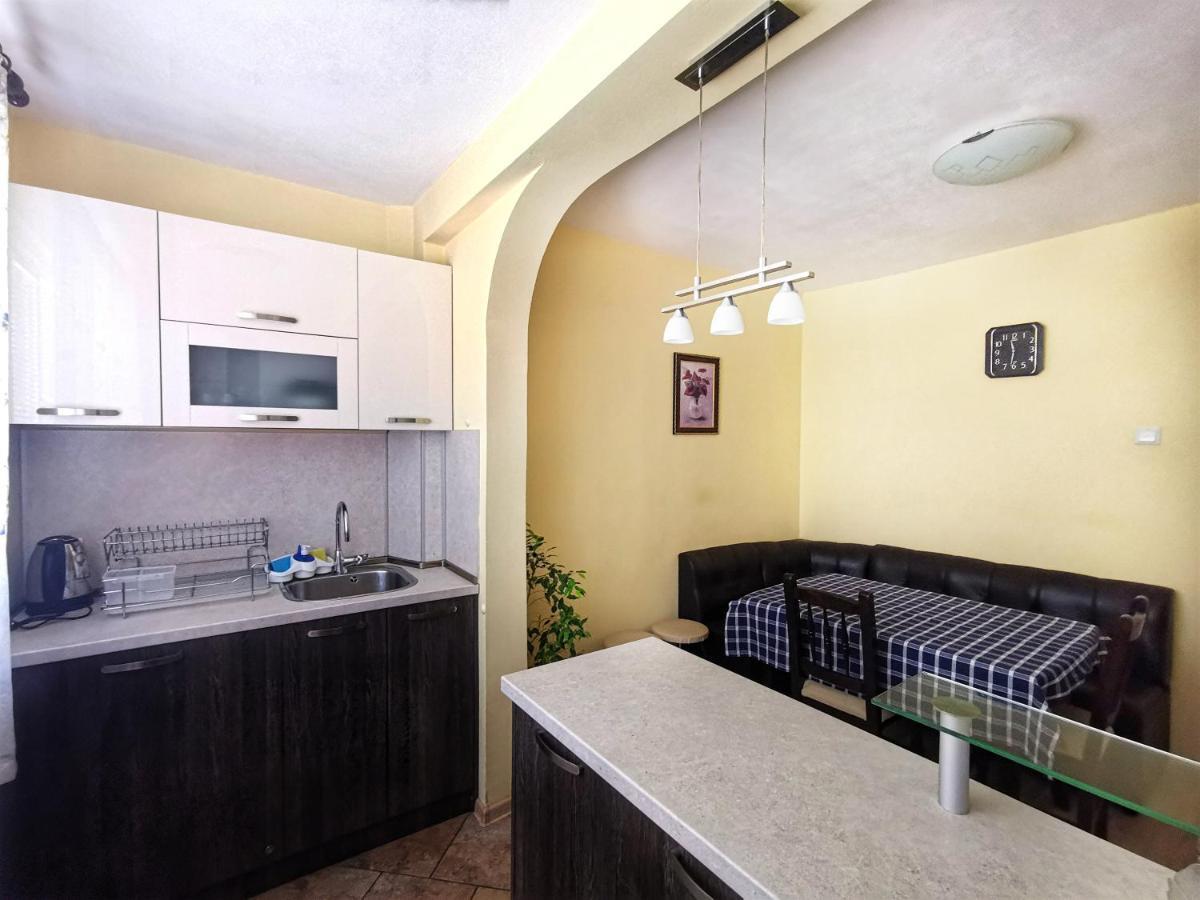 Амбър Апартамент И Стая За Гости Sozopol Exterior photo